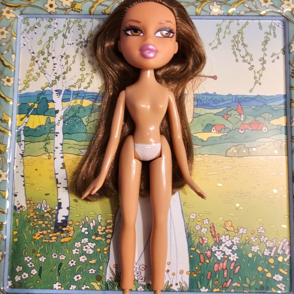 ♡ Bratz Birthday It's My Party Yasmin 2006 MGA Doll ♡